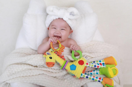 温县四个月宝宝揉眼睛 温县四个月宝宝揉眼睛